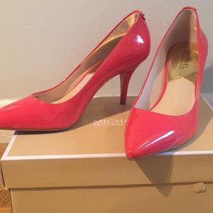 Michael Kors Flex Mid Pump